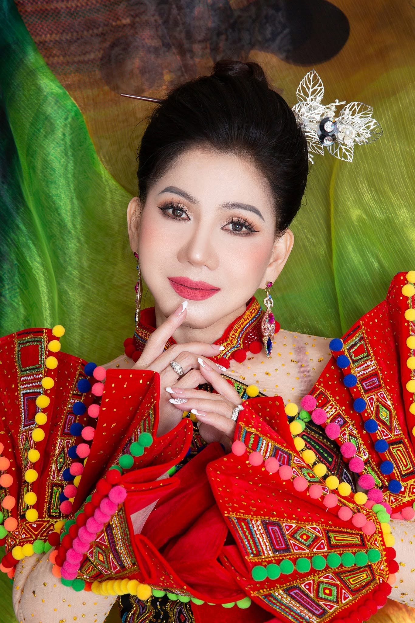 Phượng Loan 2 Phuong Loan 1